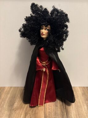 Disney Store Tangled Rapunzel Mother Gothel 12" Doll Villain, read